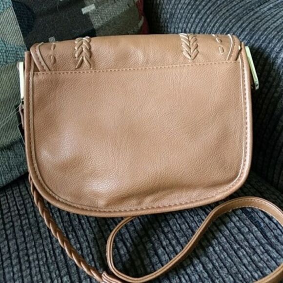 Olivia + Joy Tan crossbody Purse - Picture 2 of 5